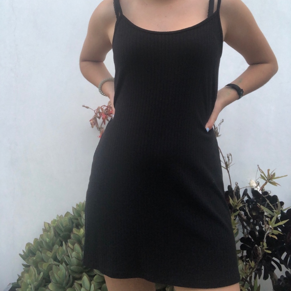 Black slip type dress - Picture 1 of 2
